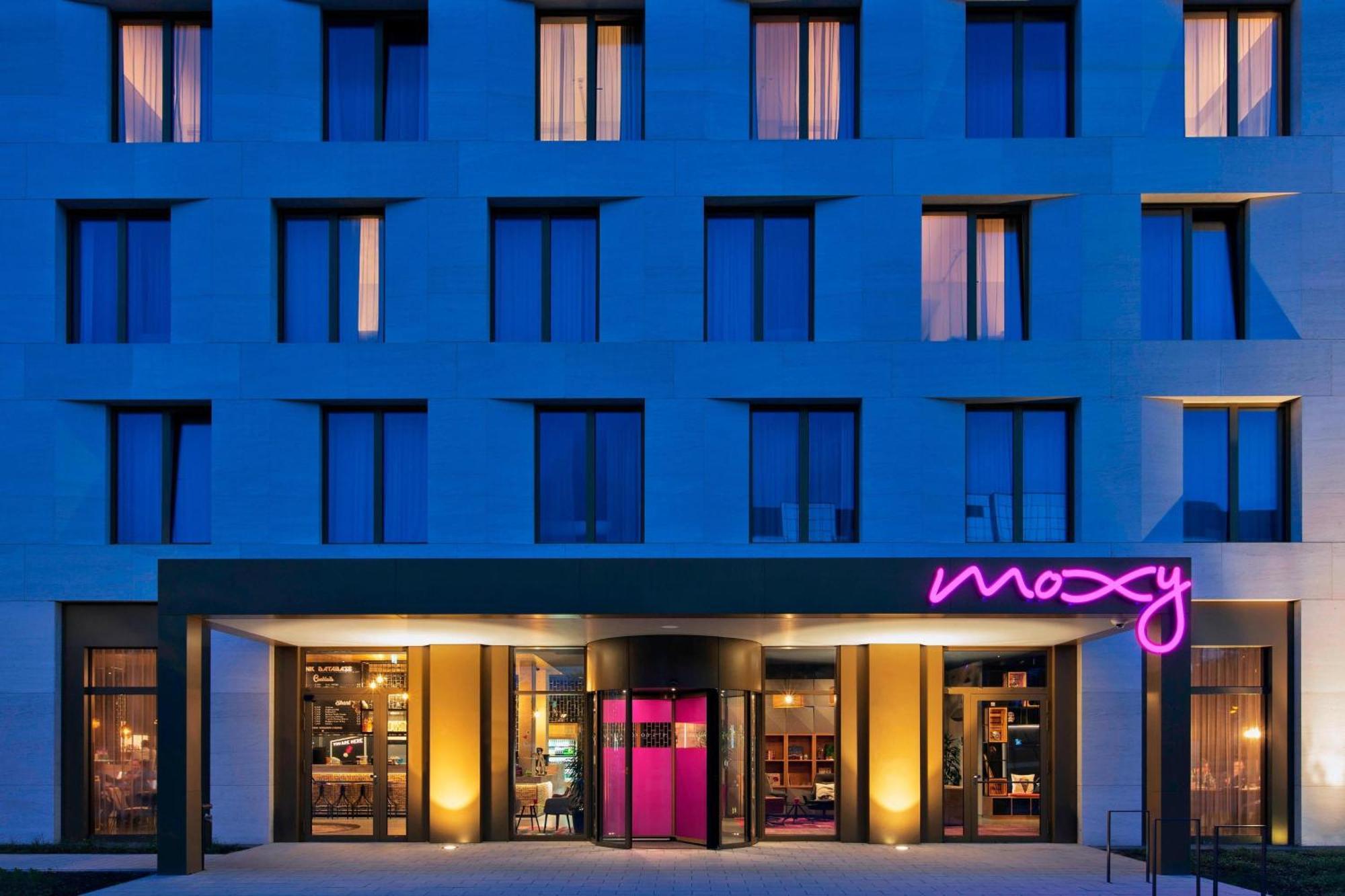 Moxy Darmstadt Exteriör bild